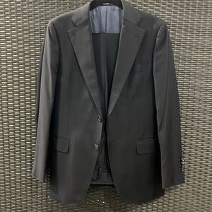 Mans Suit supply suit